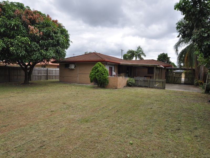 12 Carlos Street, Hillcrest QLD 4118