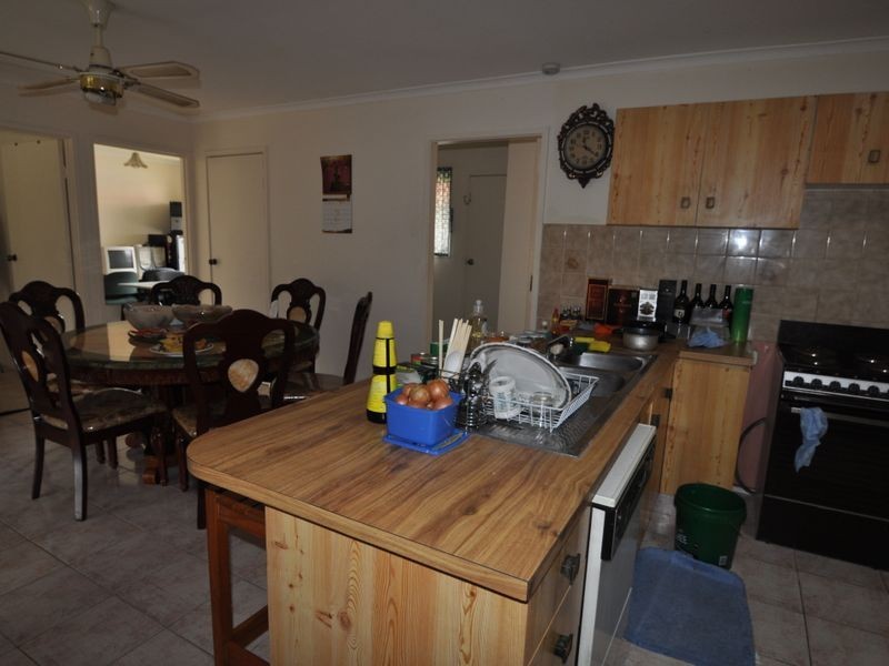 12 Carlos Street, Hillcrest QLD 4118