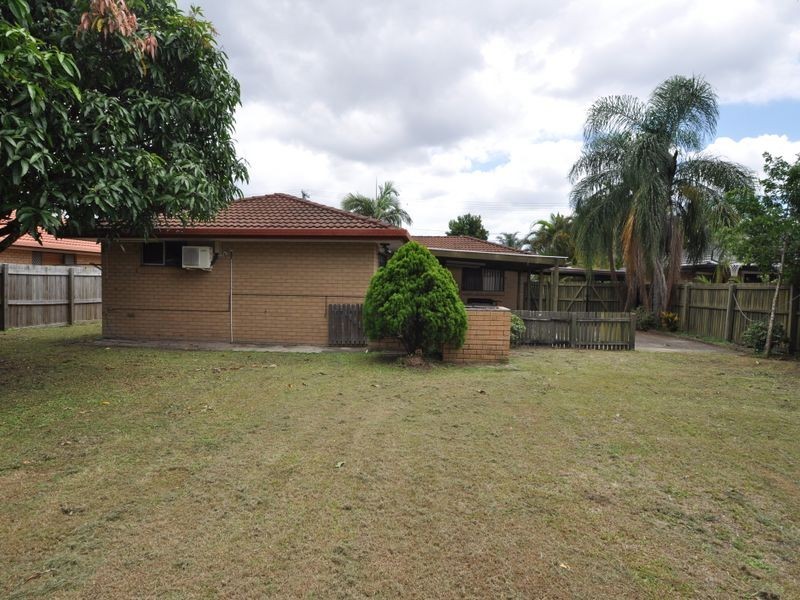 12 Carlos Street, Hillcrest QLD 4118