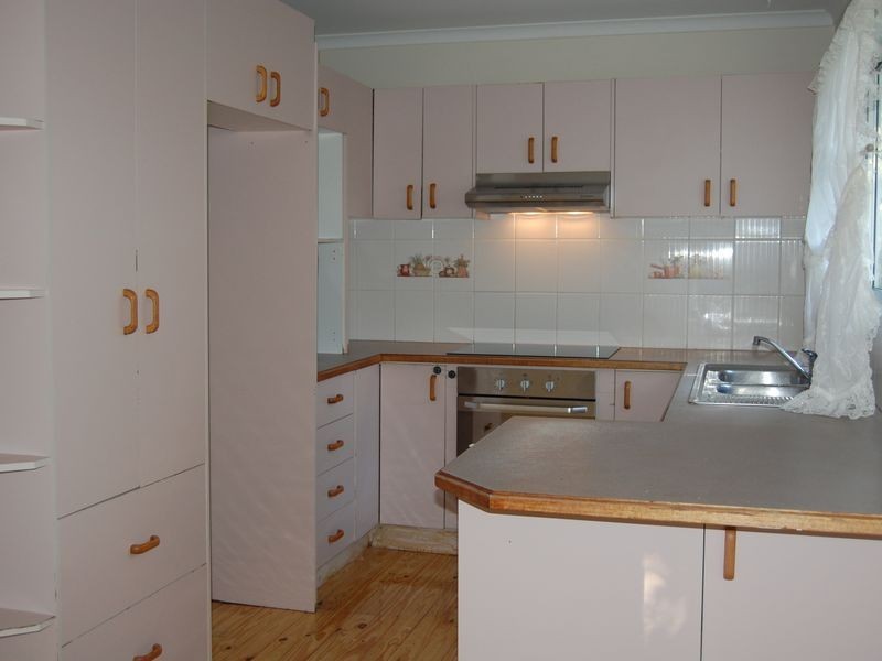 11 Eridani Street, Kingston QLD 4114