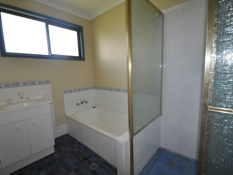 24 Diamond Street, Slacks Creek QLD 4127