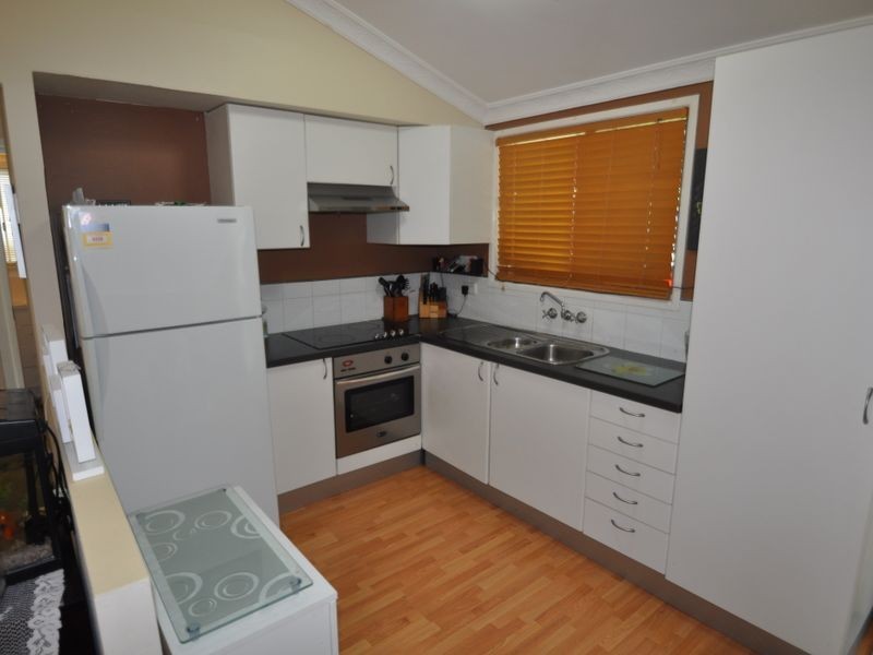 18 Love Street, Crestmead QLD 4132