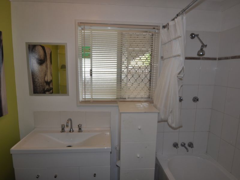 18 Love Street, Crestmead QLD 4132