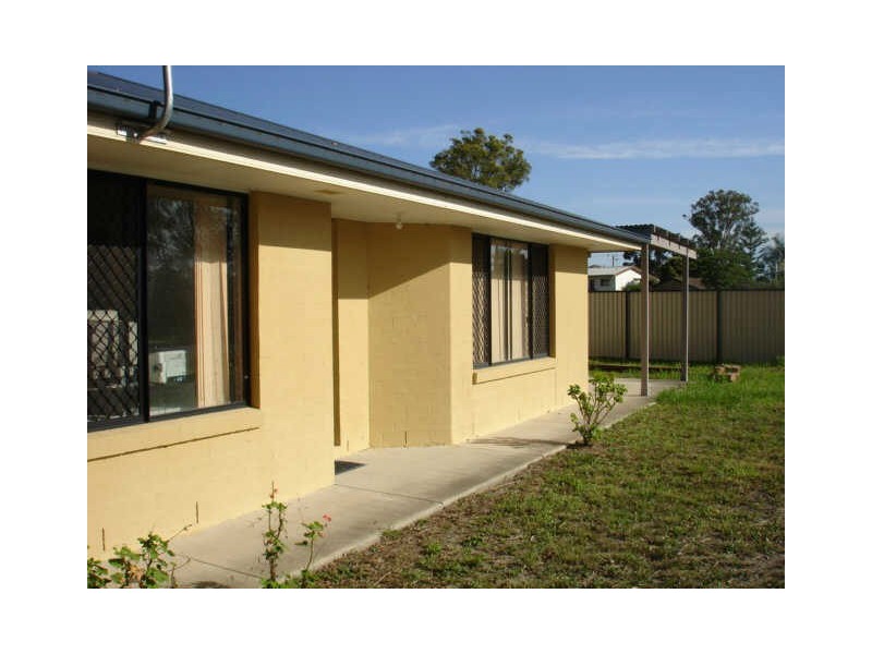 12 Dart Avenue, Kingston QLD 4114