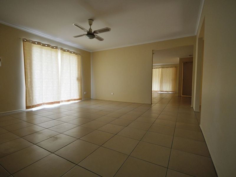 31 Pauline Street, Marsden QLD 4132