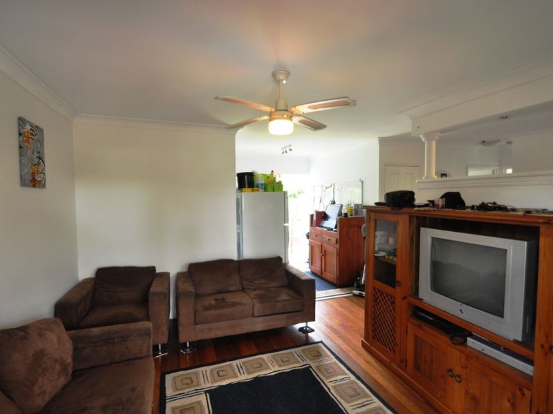 6 Myra Street, Kingston QLD 4114