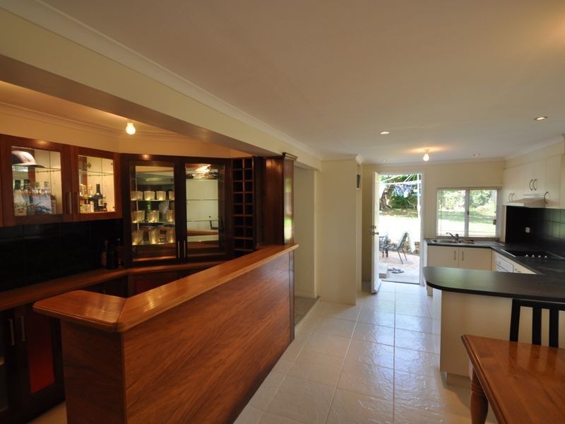 6 Myra Street, Kingston QLD 4114