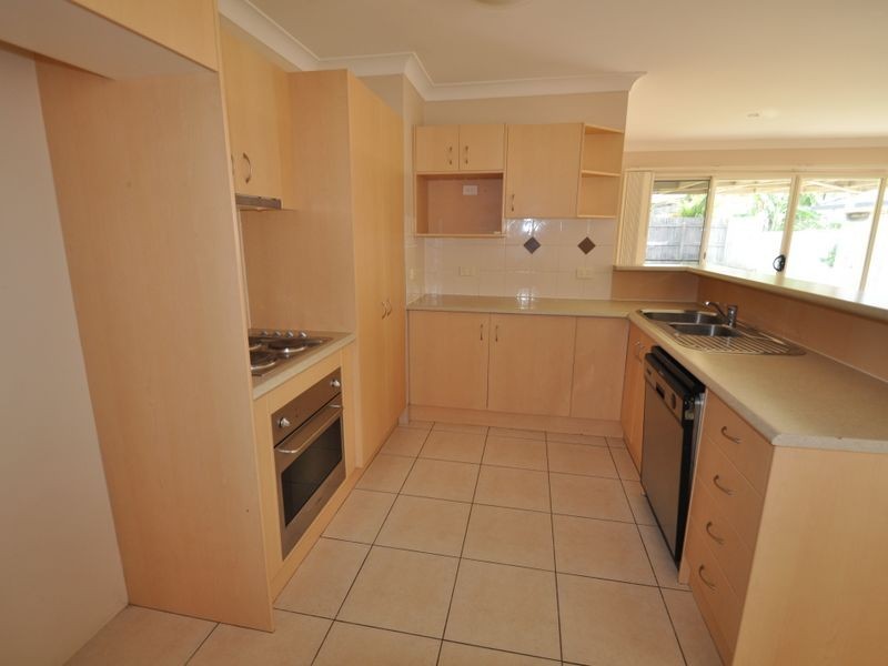 19 Hurst Street, Crestmead QLD 4132