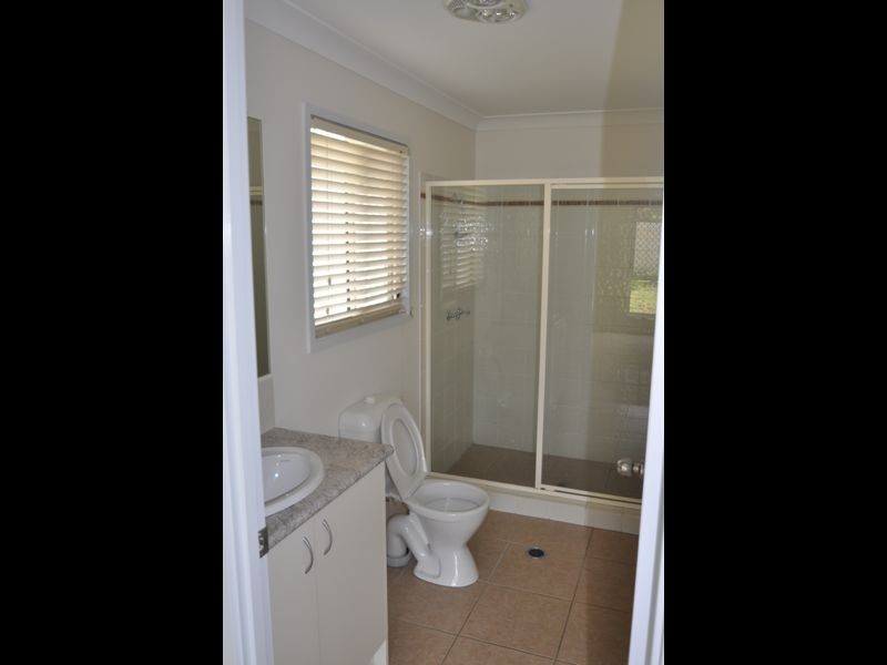 2 Robur Street, Marsden QLD 4132