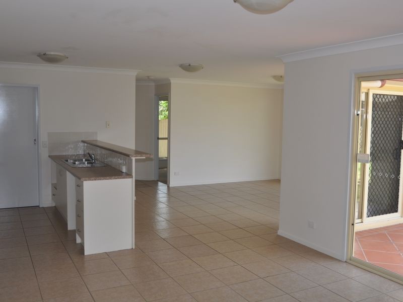 2 Robur Street, Marsden QLD 4132