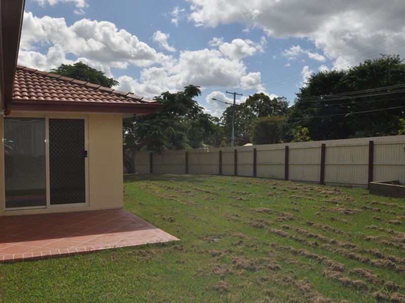 2 Robur Street, Marsden QLD 4132