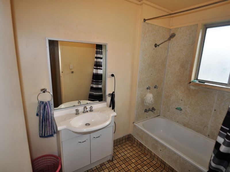 99 Juers Street, Kingston QLD 4114