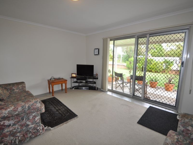 8 Bligh Street, Woodridge QLD 4114