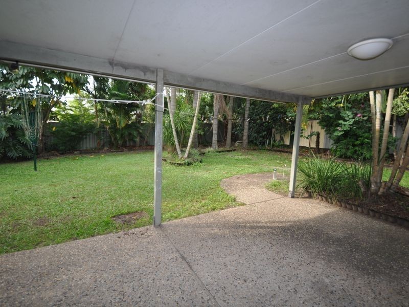 8 Bligh Street, Woodridge QLD 4114