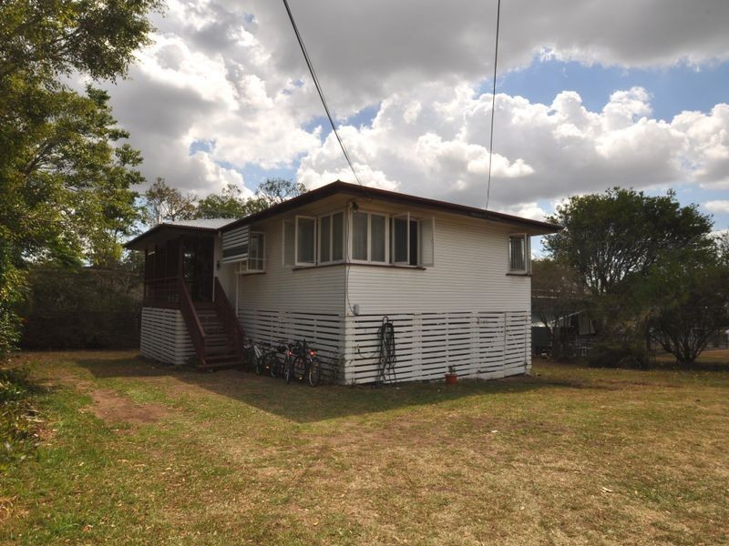 137 Station Road, Woodridge QLD 4114