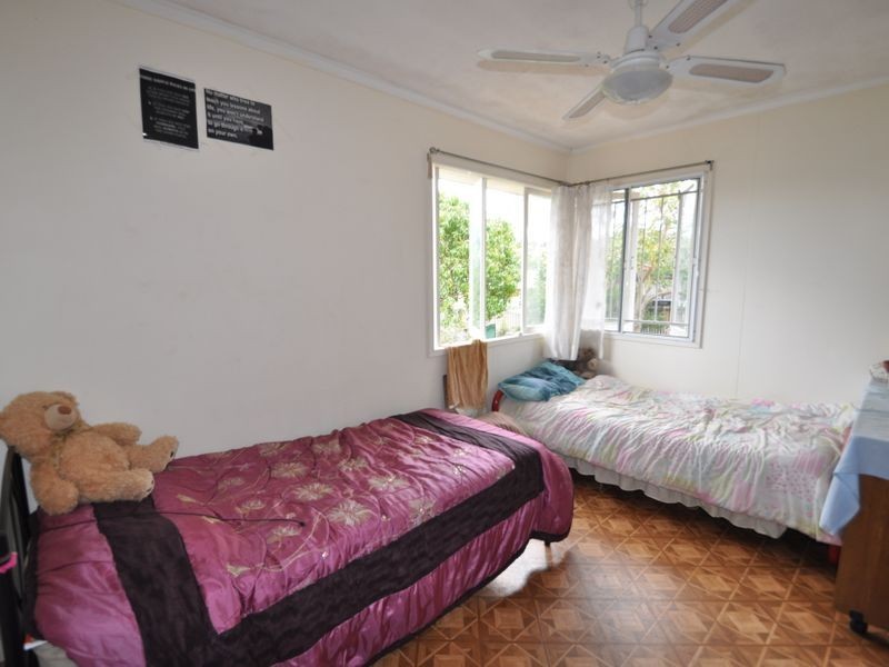 137 Station Road, Woodridge QLD 4114