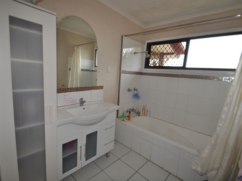 137 Station Road, Woodridge QLD 4114