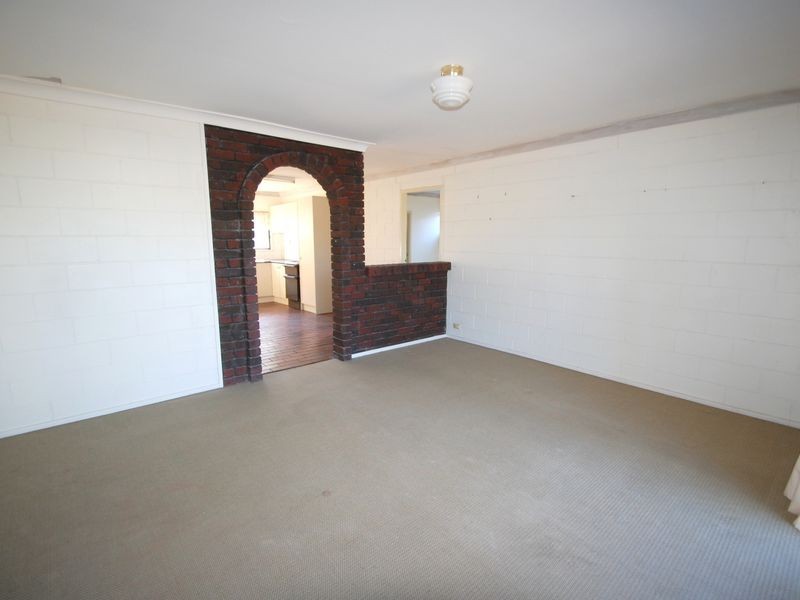 9 Short Street, Loganlea QLD 4131