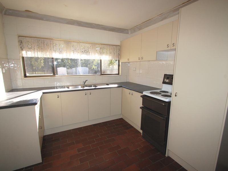 9 Short Street, Loganlea QLD 4131