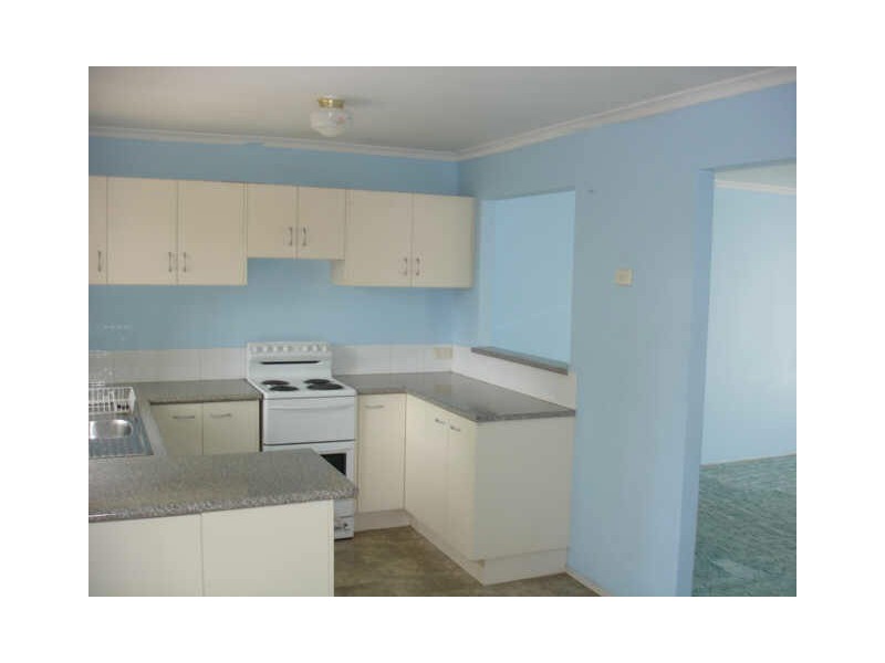 4/120 Queens Road, Kingston QLD 4114