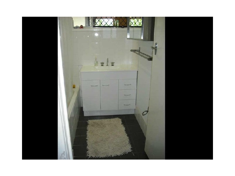 21 Edith Street, Kingston QLD 4114