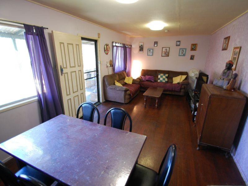 16 Moore Street, Logan Central QLD 4114