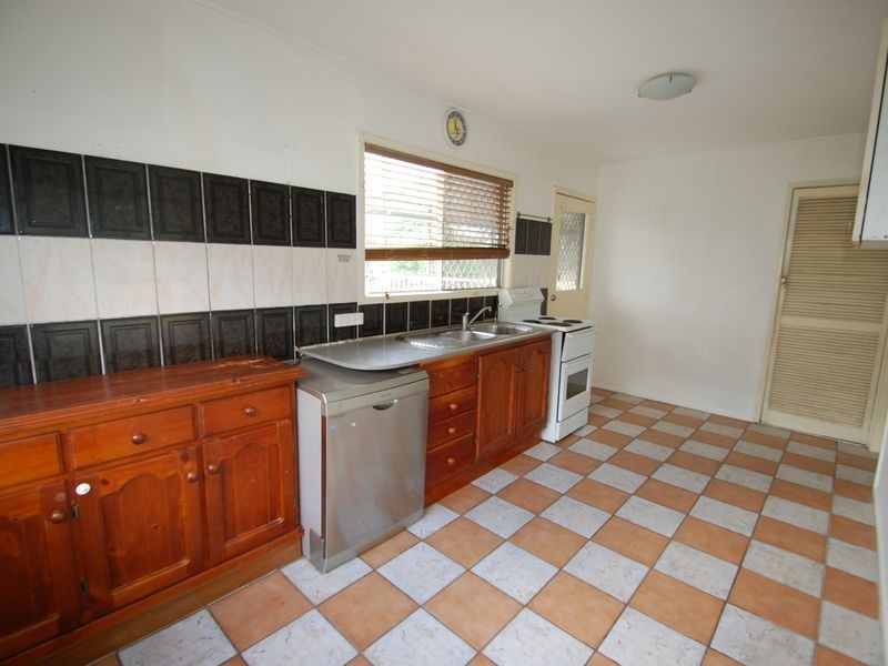 13 Ellen Street, Logan Central QLD 4114