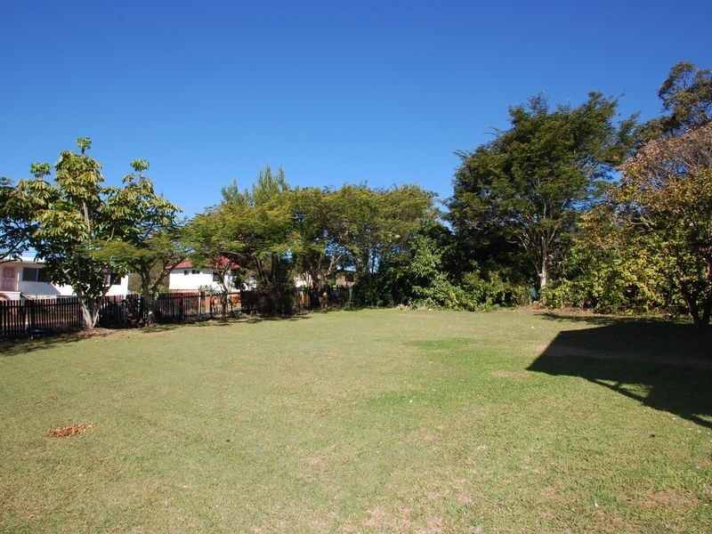 2 Woodash Street, Kingston QLD 4114
