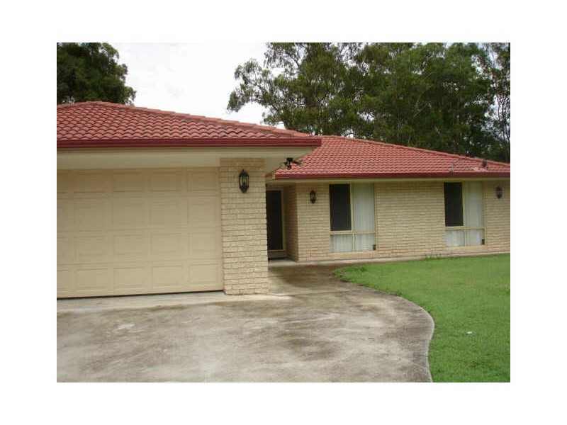 27 Tecoma Street, Kingston QLD 4114