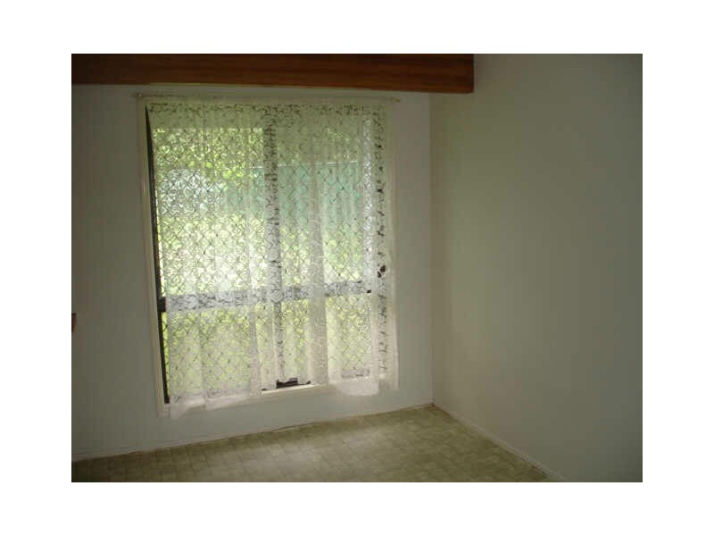 28 Lyngrove Street, Kingston QLD 4114