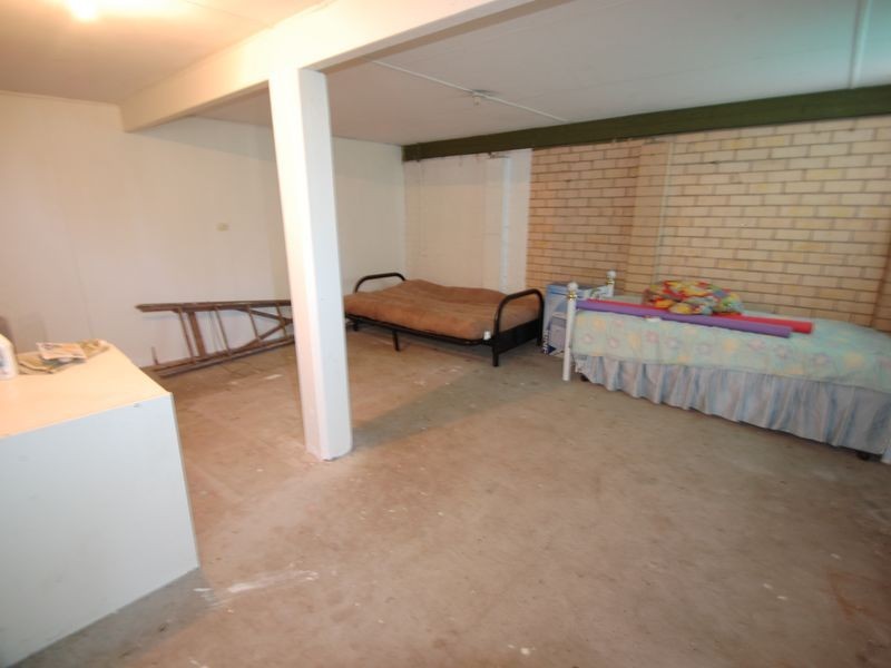 2 Jarrah Crescent, Logan Central QLD 4114