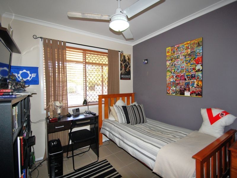 4 Gazania Street, Kingston QLD 4114