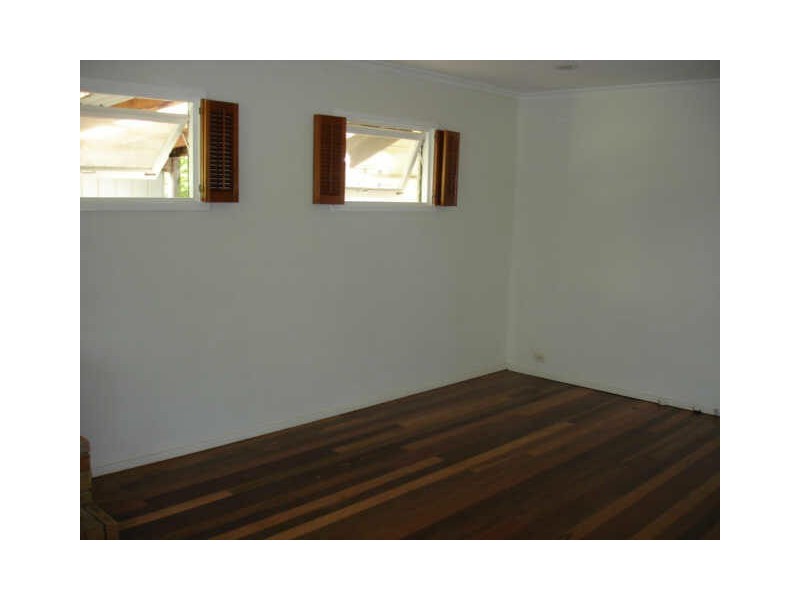 18 Barry Street, Slacks Creek QLD 4127