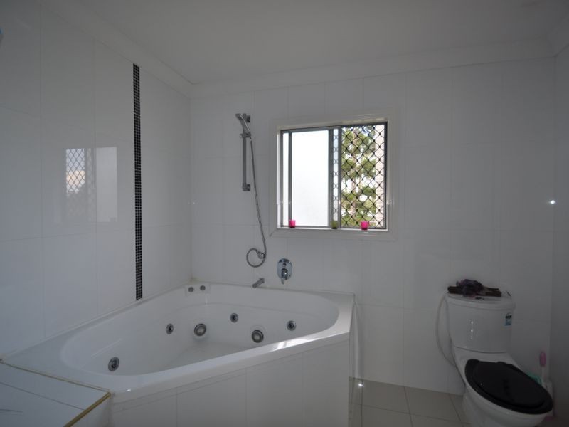 70 Bardon Road, Logan Central QLD 4114