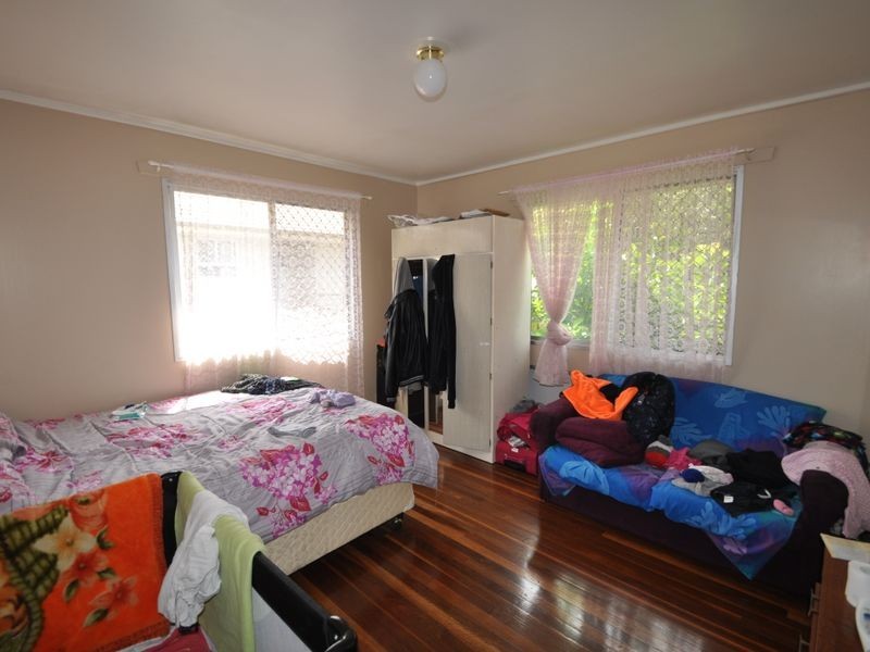 10 Rhoda Street, Loganlea QLD 4131