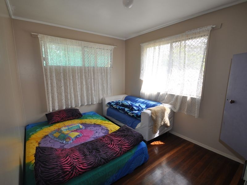 10 Rhoda Street, Loganlea QLD 4131