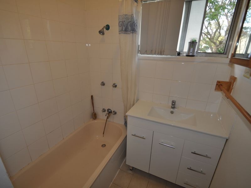 4 Briner Street, Kingston QLD 4114