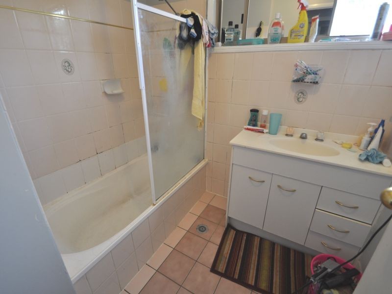 1c Hope Street, Kingston QLD 4114