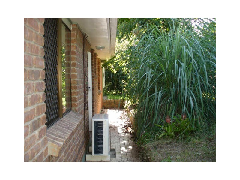 5 Curlew Cres, Eagleby QLD 4207