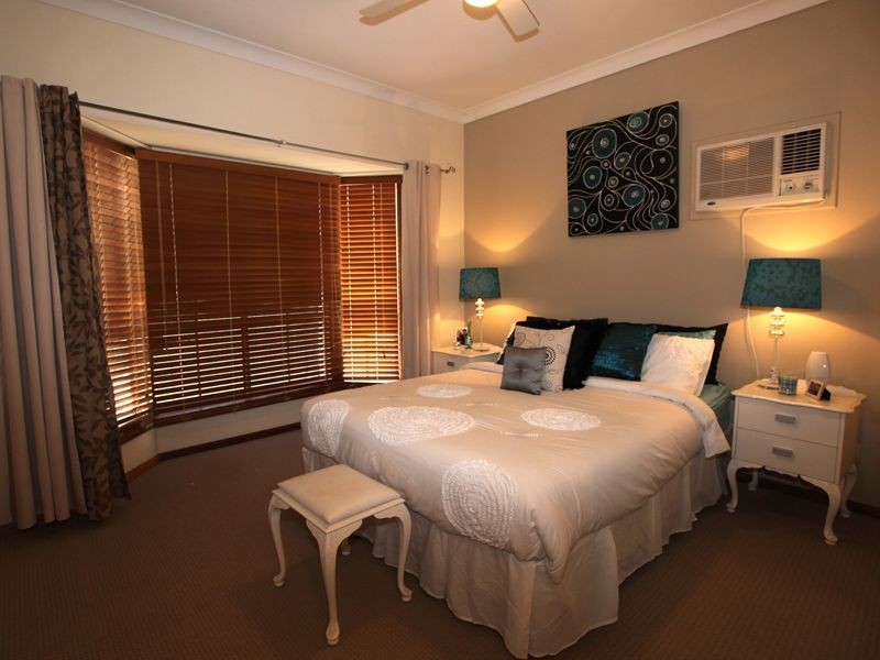 9 Warren Court, Loganlea QLD 4131