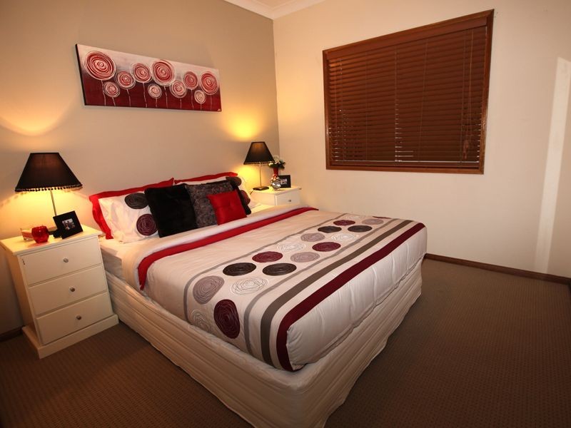 9 Warren Court, Loganlea QLD 4131