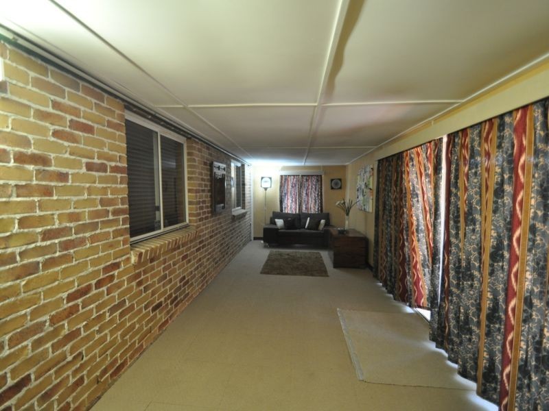 9 Warren Court, Loganlea QLD 4131