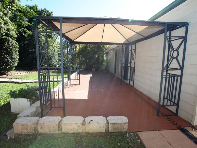 9 Warren Court, Loganlea QLD 4131