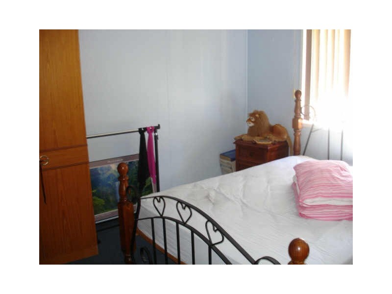 17 Eridani Av, Kingston QLD 4114