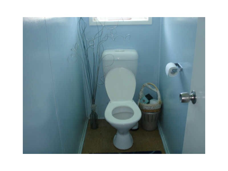 17 Eridani Av, Kingston QLD 4114