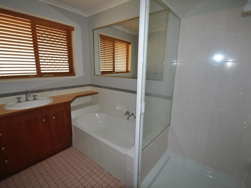 44 Velorum Drive, Kingston QLD 4114