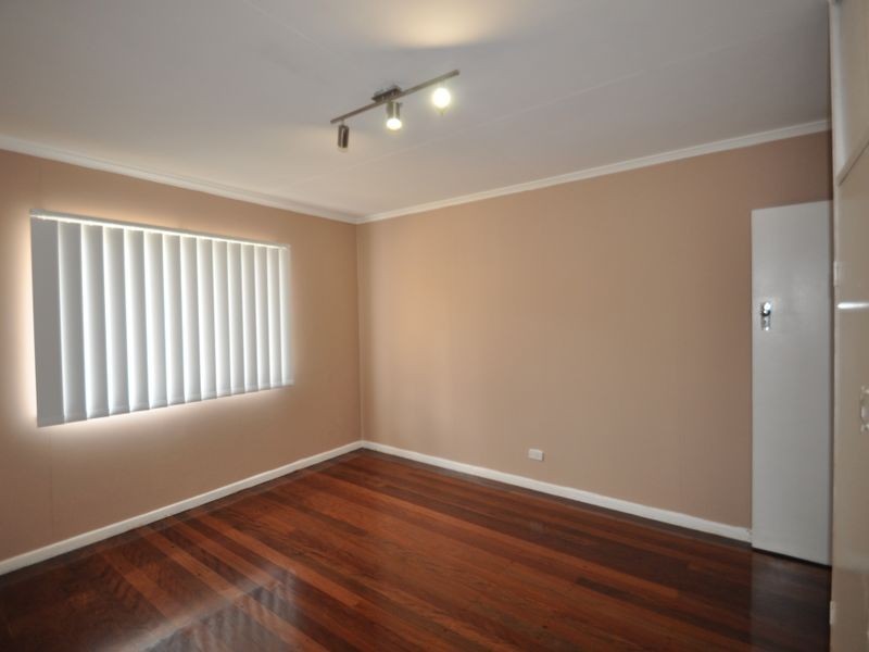 31 Elm Avenue, Woodridge QLD 4114