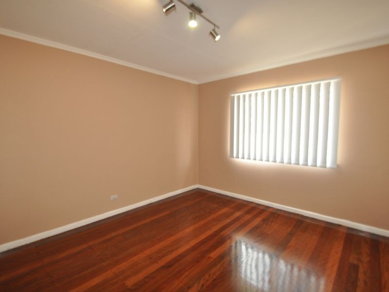 31 Elm Avenue, Woodridge QLD 4114
