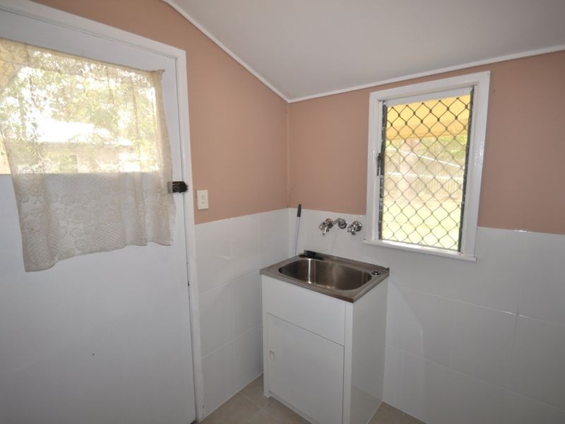 31 Elm Avenue, Woodridge QLD 4114