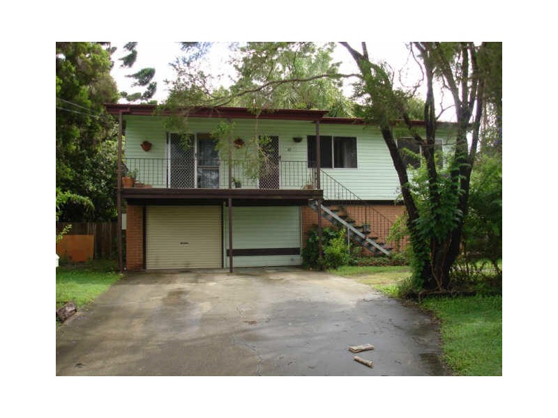 10 Maple Street, Marsden QLD 4132